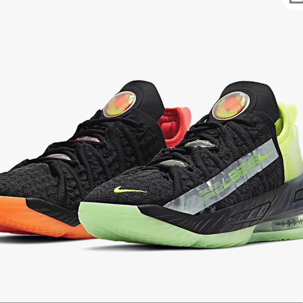 Nike Lebran XVlll/ Black/Bright Crimson